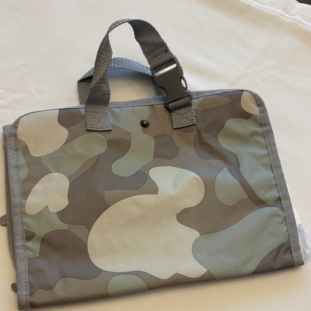 Thirty-One Camouflage Cosmetic Bag